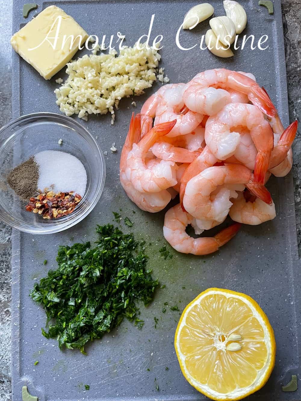 ingredients du plat de crevettes sautees
