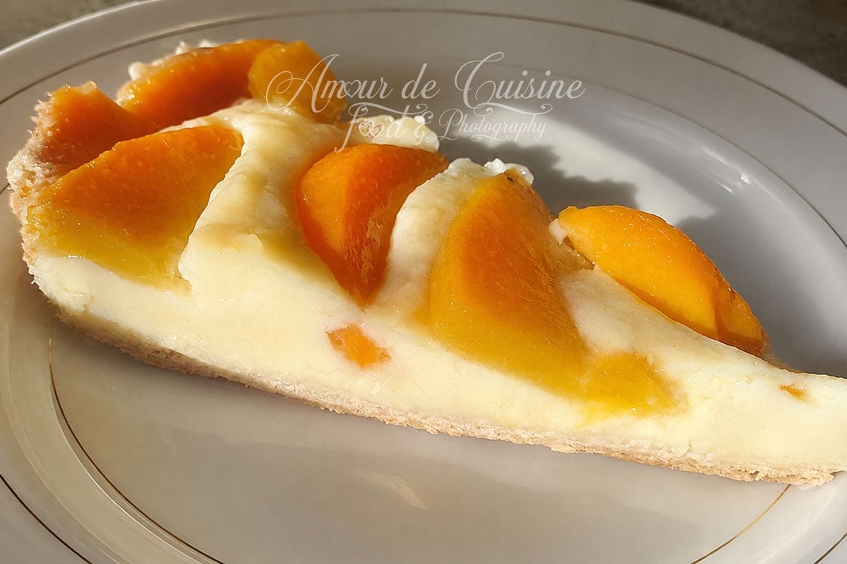 Tarte aux pêches à la crème pâtissière facile