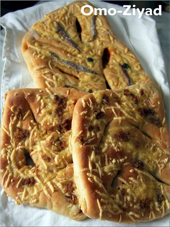 fogassia ou fougasse tomates anchois