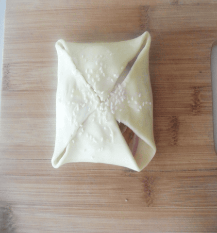 pliage du feuilleté au fromage