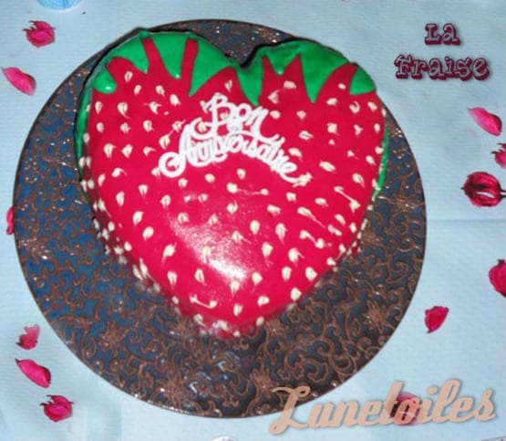 la fraise, gateau d'anniversaire