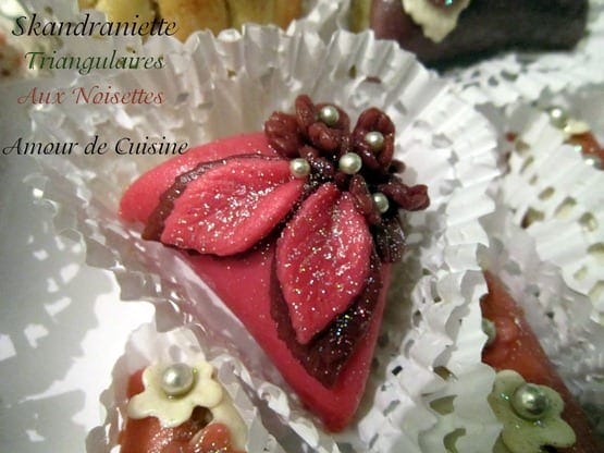 skandraniette en triangle aux noisettes