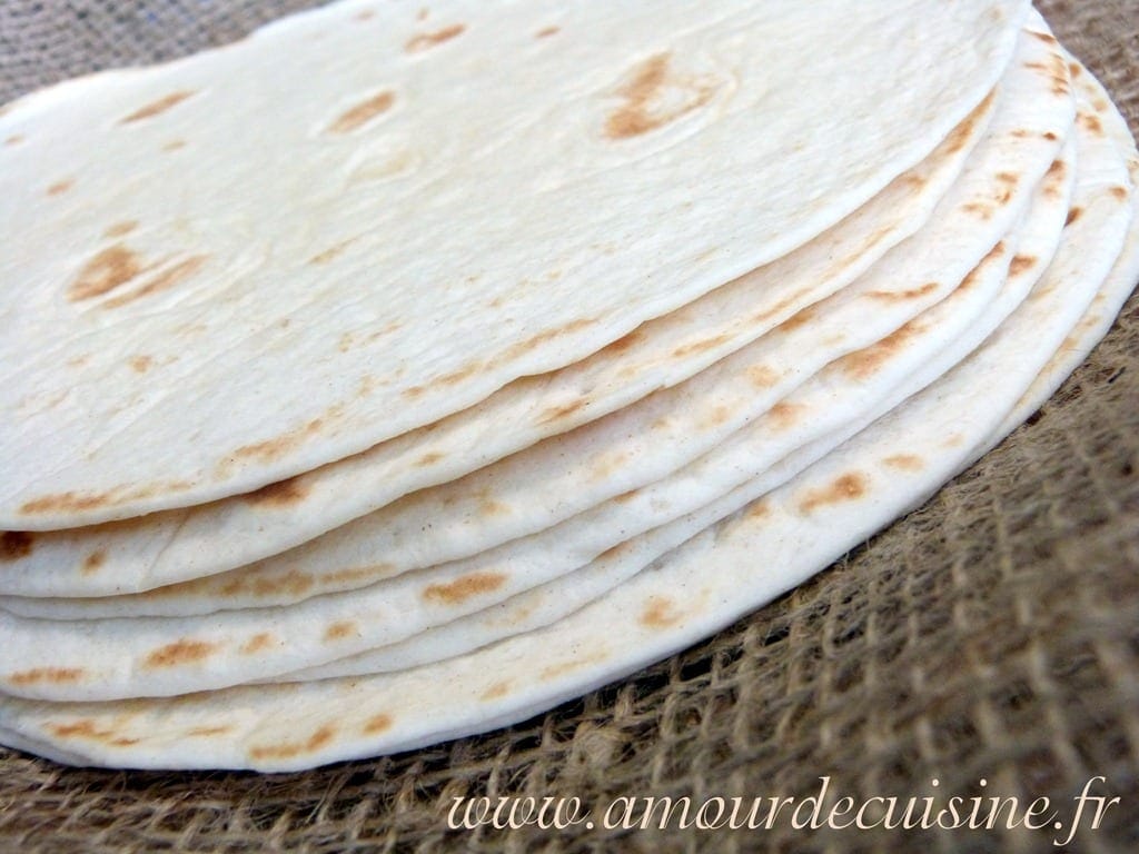 Tortillas à la farine de blé en vidéo