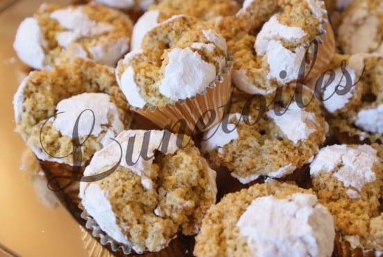 gateaux-secs-gateaux-aux-amandes-gateaux-aux-noix