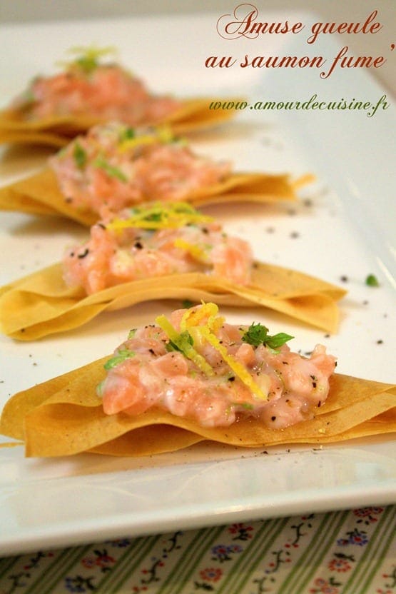 amuse bouche au saumon fumé et feuille de brick