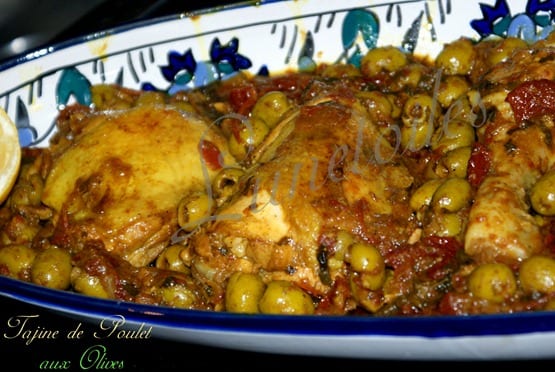 Tajine de Poulet aux olives, zeste de citron et tomates séchées