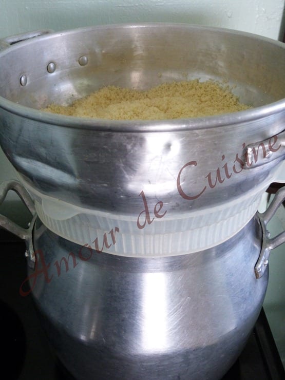 cuisson du couscous au couscoussier