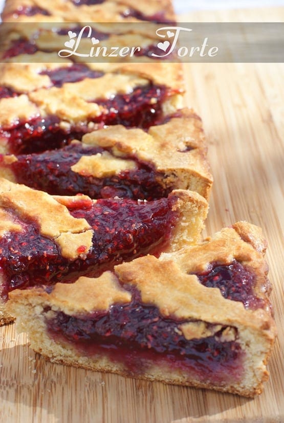 linzer torte à la confiture de framboise