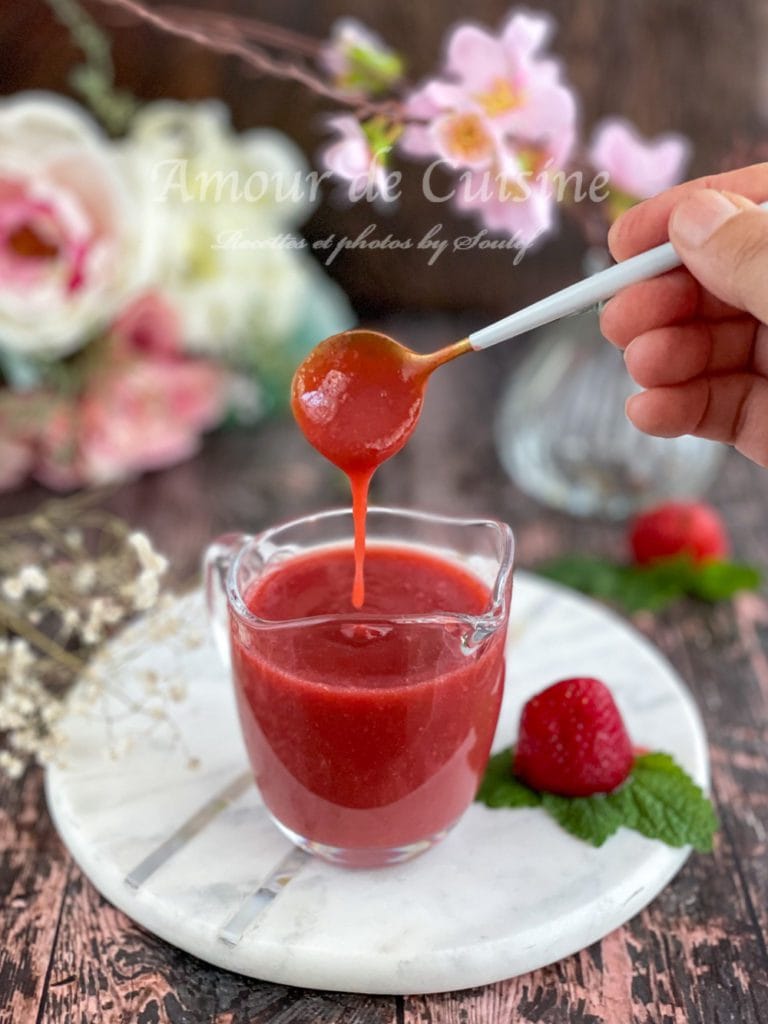 Coulis de fraises maison pour varier la panna cotta