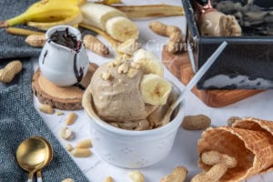 Crème glacée banane et beurre de cacahuète