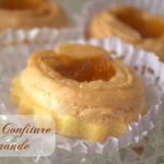 sablés a la confiture et garniture aux amandes