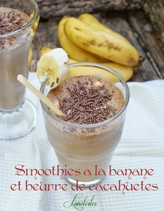 Smoothies a la banane et beurre de cacahuetes