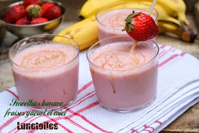 smoothies banane fraises yaourt et miel