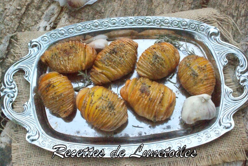 pommes de terre rôties au four à la suédoise (hasselback potatoes)