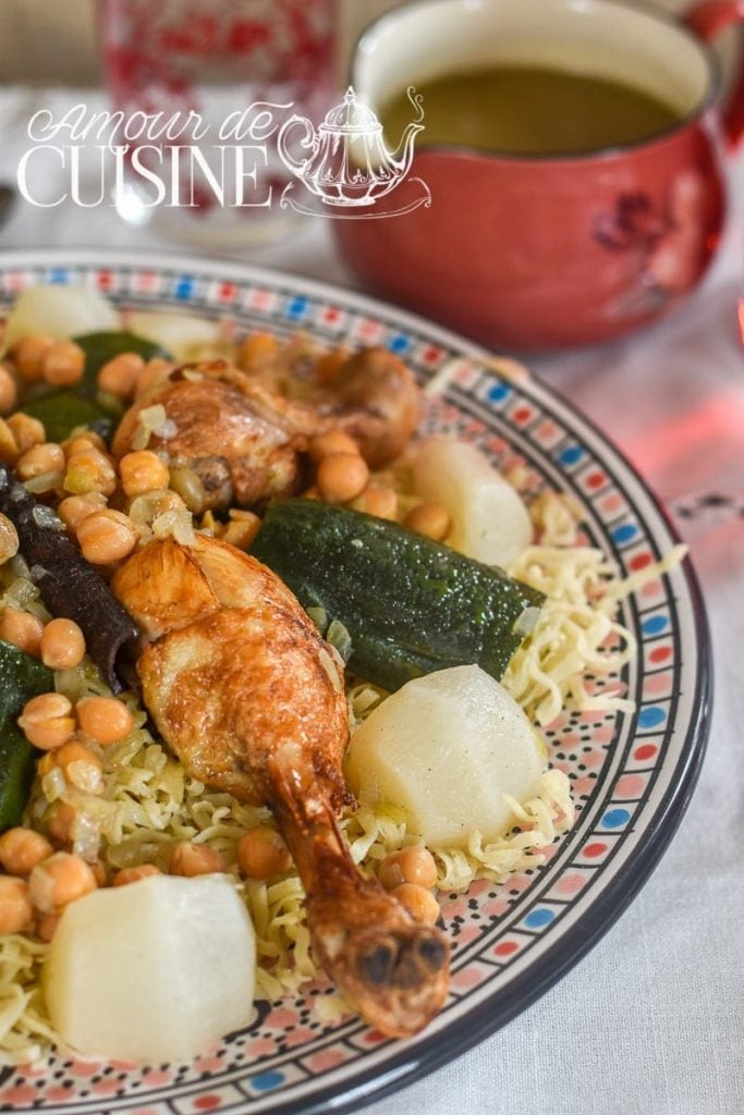 Rechta Image Rechta: Traditional Algerian Handmade Noodle Recipe with White Sauce