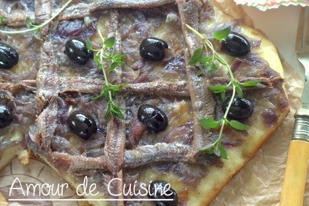 recette pissaladiere aux oignons rouges facile et rapide