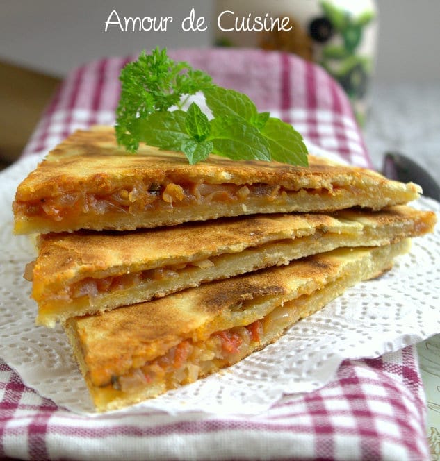 galette kabyle farcie a la chakchouka