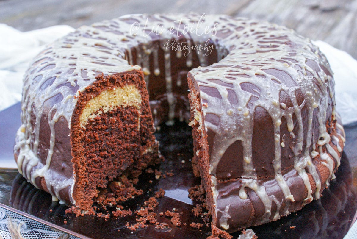 Bundt cake au chocolat et beurre de cacahuète