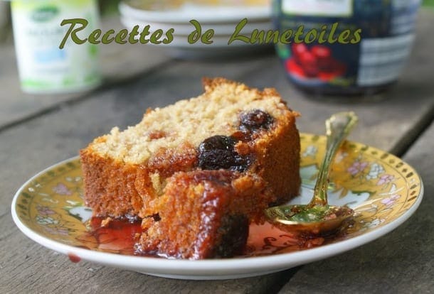 gâteau au yaourt cerises amarena et amandes