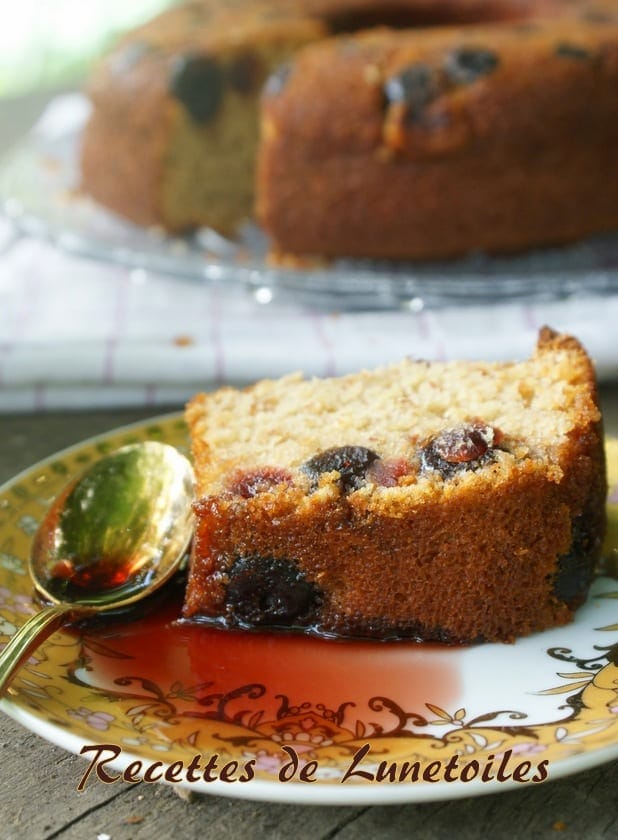 gâteau au yaourt cerises amarena et amandes