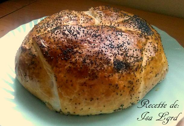 Tourte feuilletée au camembert au four