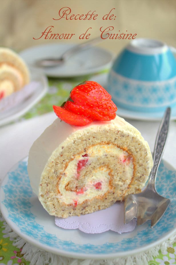 biscuit roulé aux noisettes et crème au pheladelphia