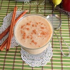 smoothie banane et jus de pomme
