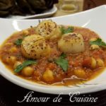 noix de saint jacques sur sauce tomate aux pois chiches