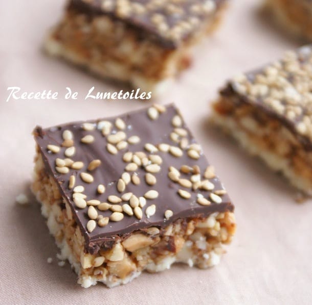 Carrés aux noix mixtes et aux 2 chocolats 2
