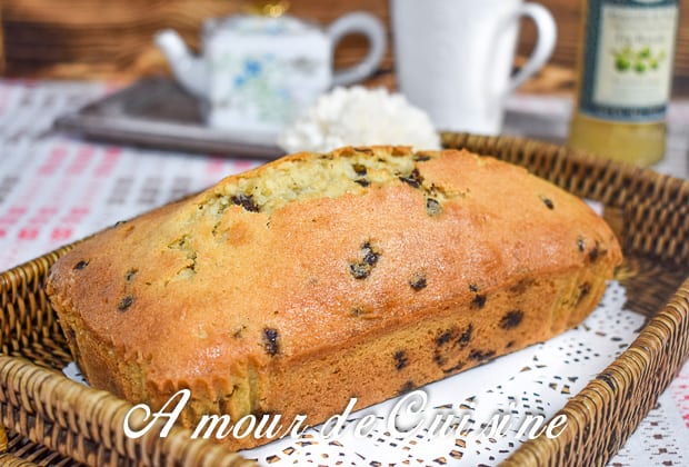 Cake aux pépites de chocolat moelleux et bien doré