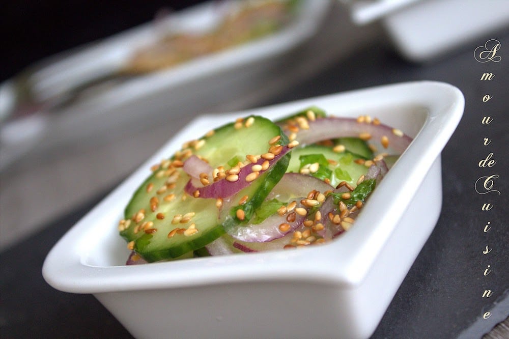 salade de cocombre et graines de sesames à l'asiatique