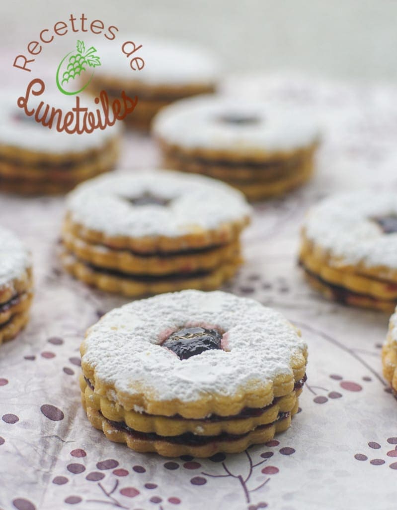 biscuits sablés friable double a la confiture 2