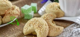 Demi lunes fondantes aux grains de sésame