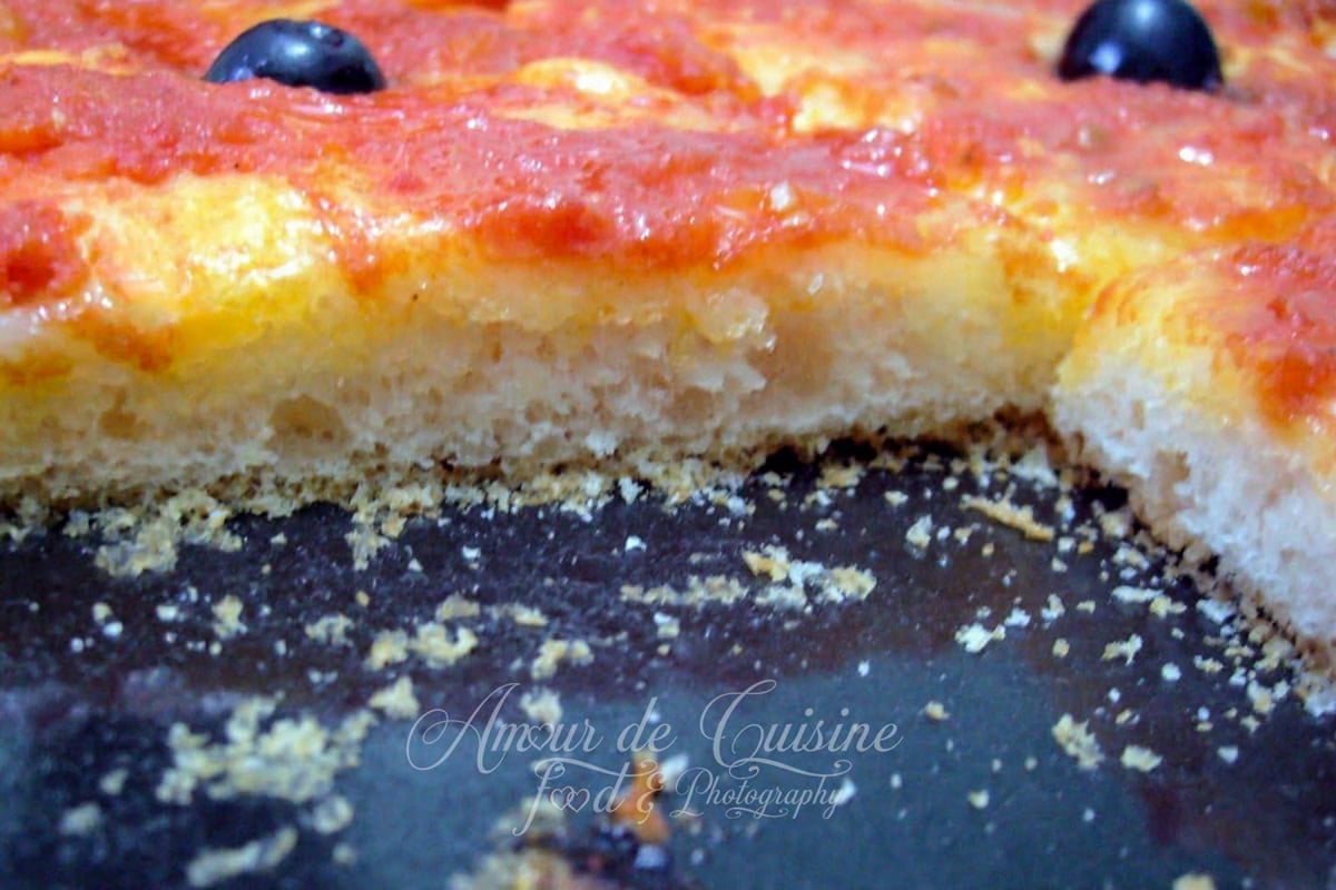 pizza-carree-algerienne-croustillante-et-fondante