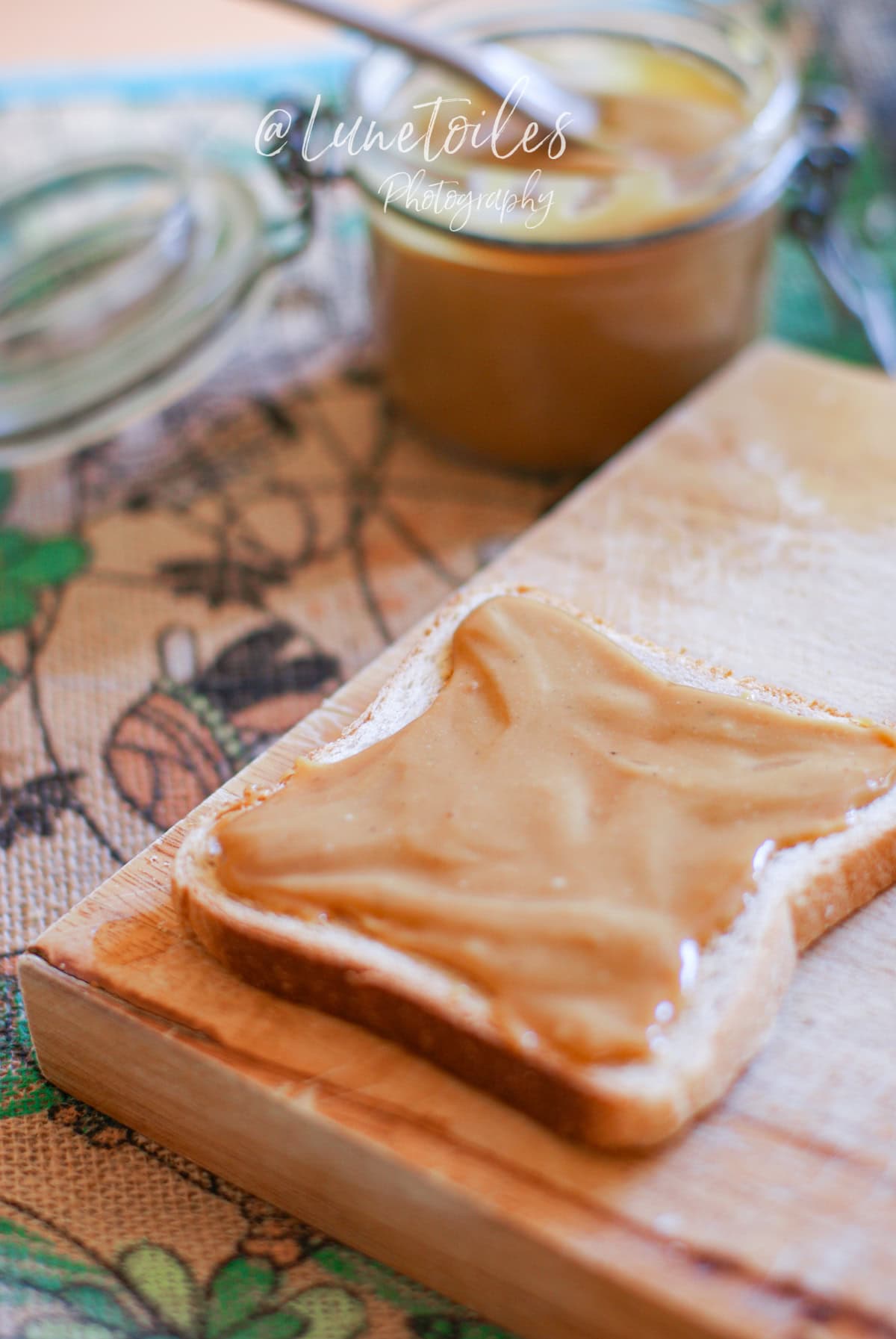Homemade Dulce de Leche (Milk Jam)