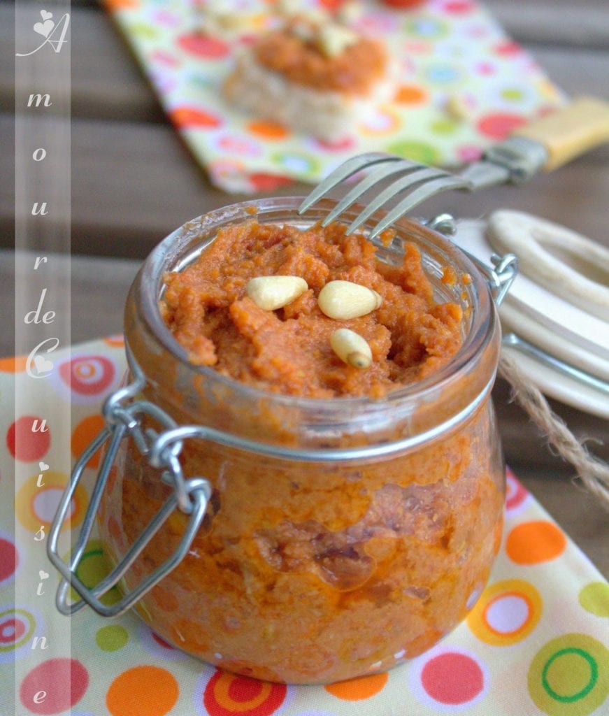 Sun-dried tomato sauce-pesto rosso recipe