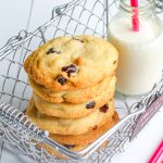 Cookies fondants a la pate d amande et cranberries