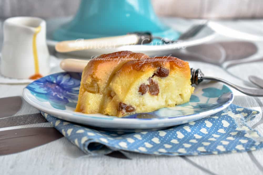 gateau de semoule aux raisins secs et pommes