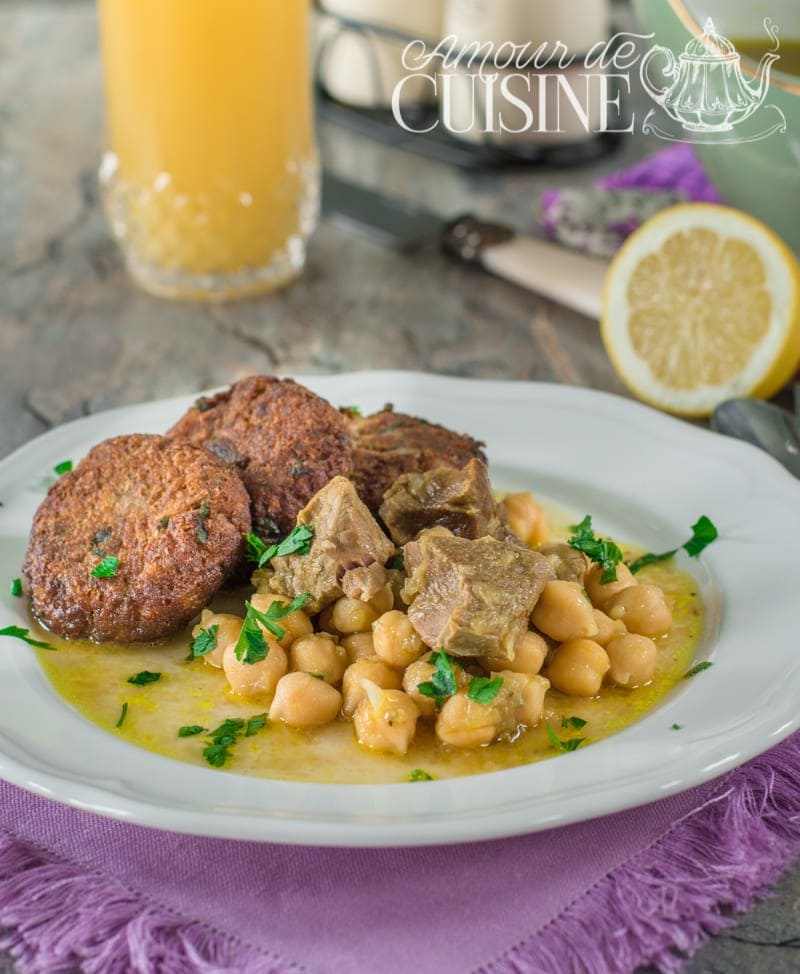 tajine de maakouda à la viande hachée en sauce, lambatane