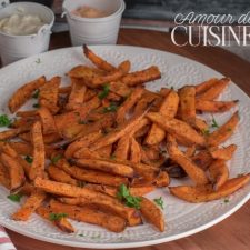 Frites de patates douces au four croustillantes