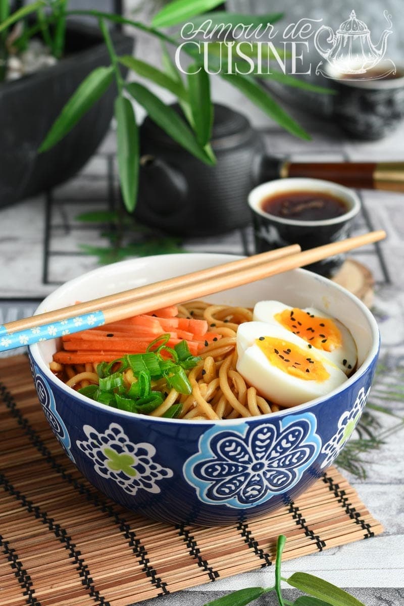 soupe japonaise ramen vegetarien 