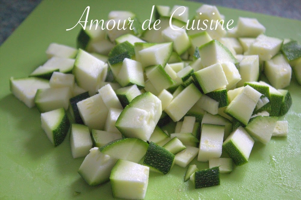 courgettes coupées en dés