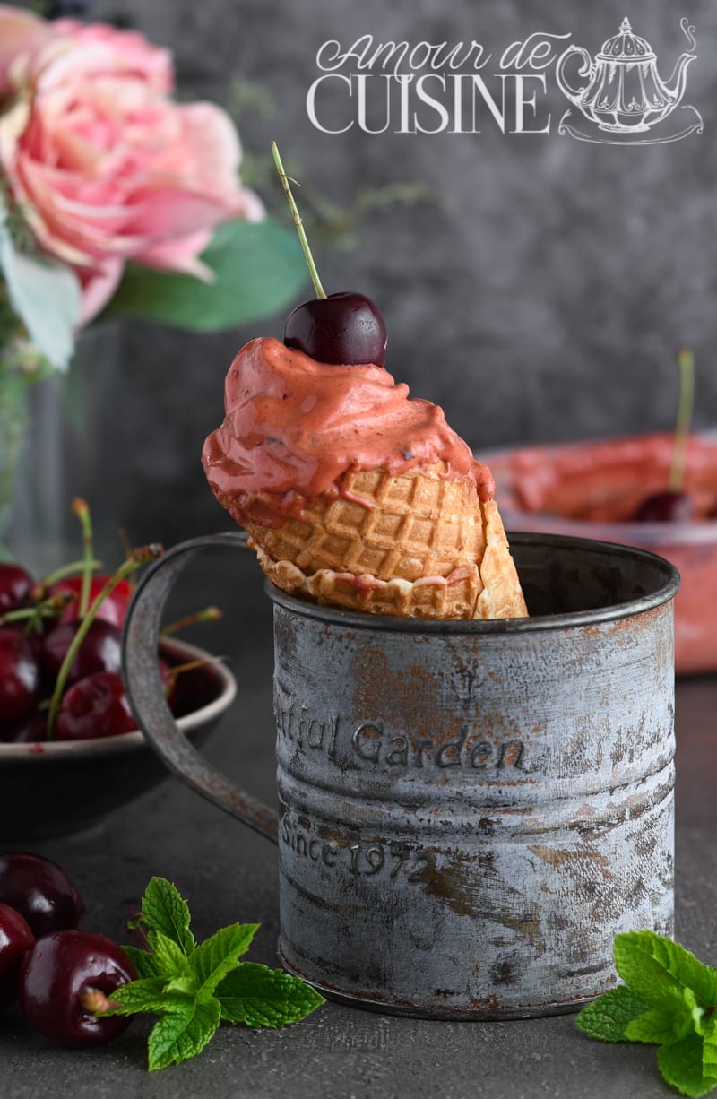 crème glacée aux cerises sans sorbetière