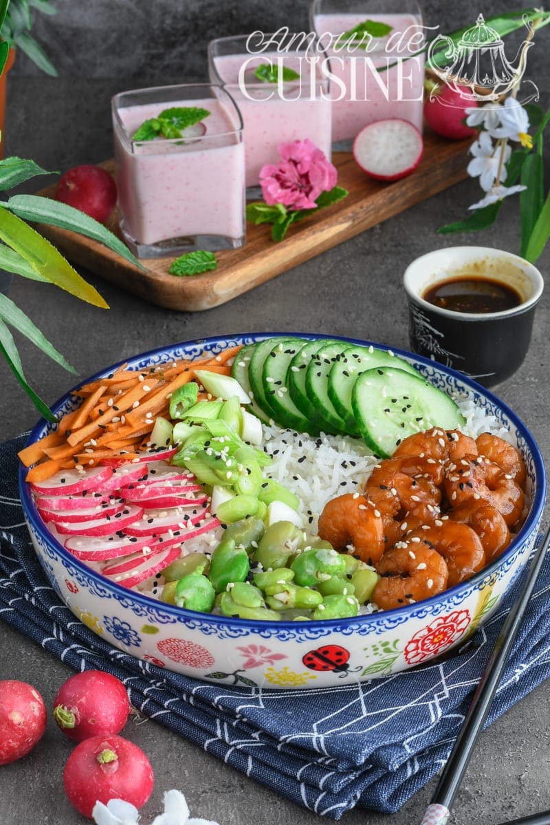 Shrimp poke bowl with fresh veggies