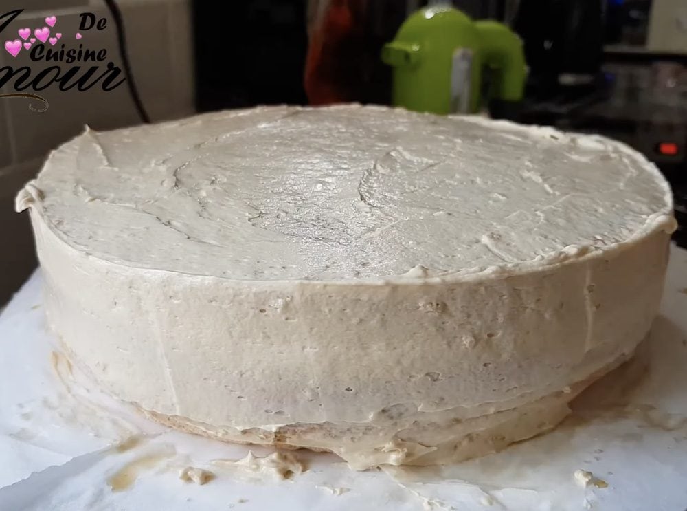 genoise couverte de creme au beurre au café