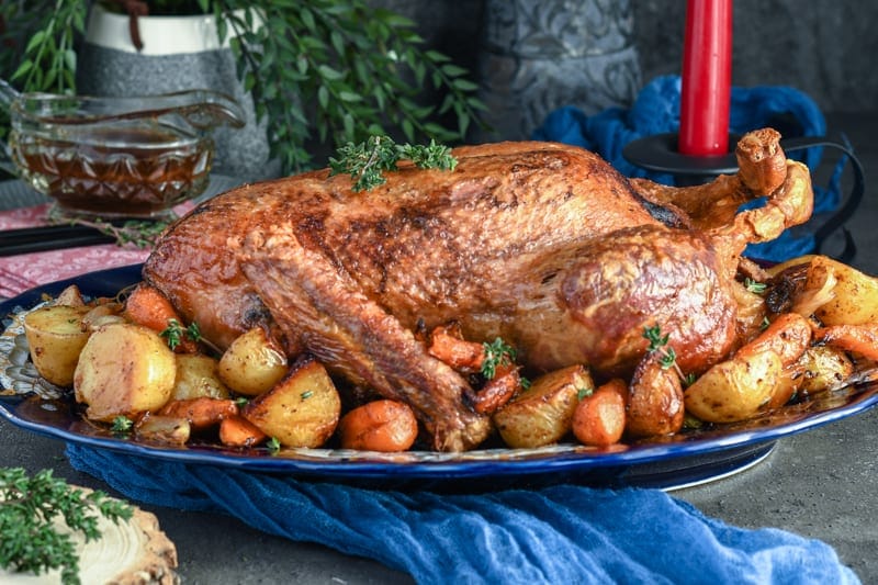 Canard au four aux légumes sautés