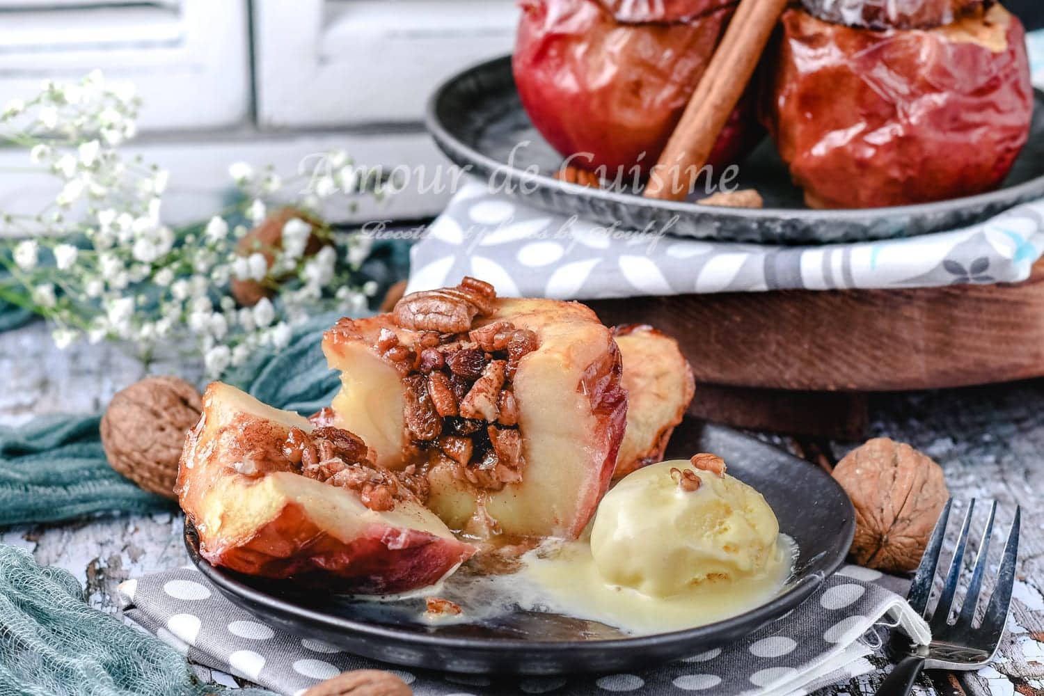 pommes au four aux noix et raisins secs, recette facile et rapide