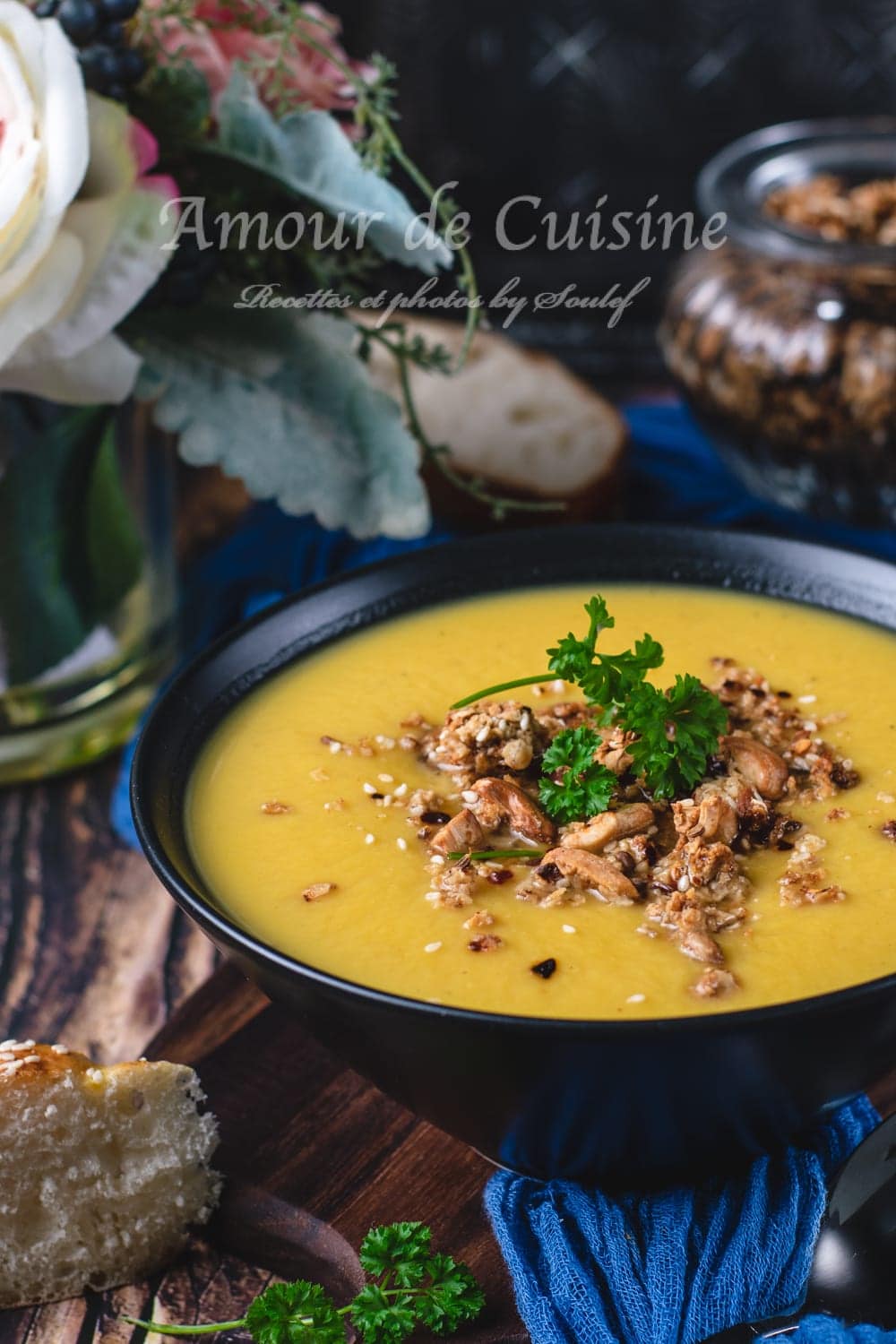 Velouté de panais au granola salé