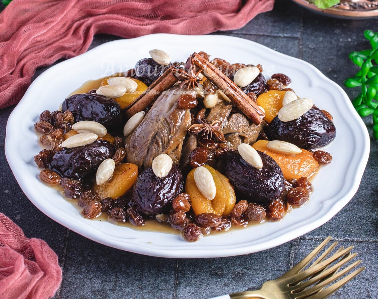 lham lahlou ou tajine d’agneau aux pruneaux