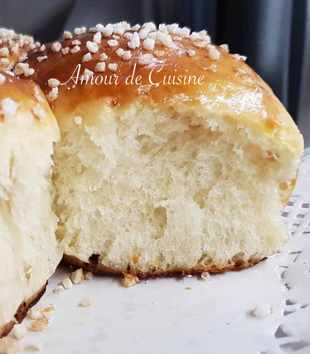 texture de la brioche la mona